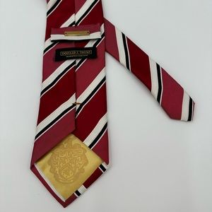 Donald Trump Signature Collection tie- red